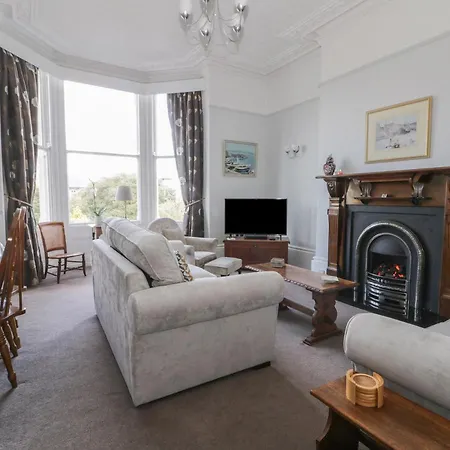 Park View Apartment Scarborough